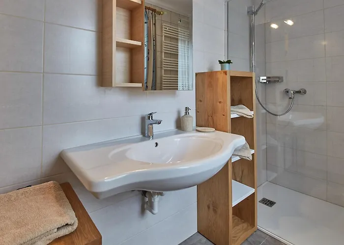 Frei & Wild By We Rent, Summercard Included Chalet *